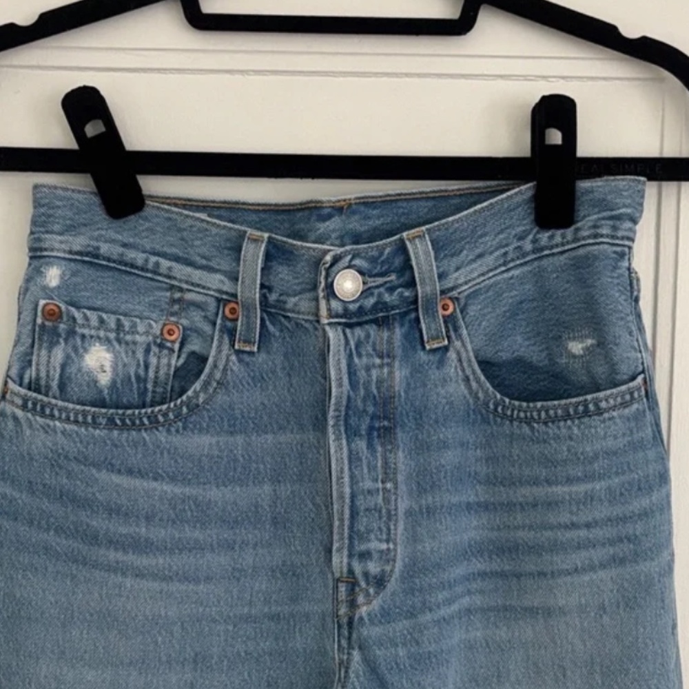 Levi's Light Blue Ripped Jeans - Picture 3 of 12